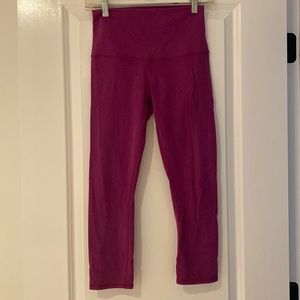Lululemon yoga pants size 6